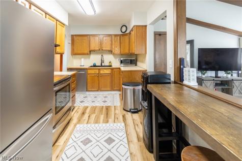 1382 Elmwood Avenue SW North Canton OH 44720
