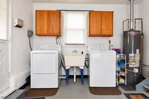 34411 Beach Park Avenue Eastlake OH 44095
