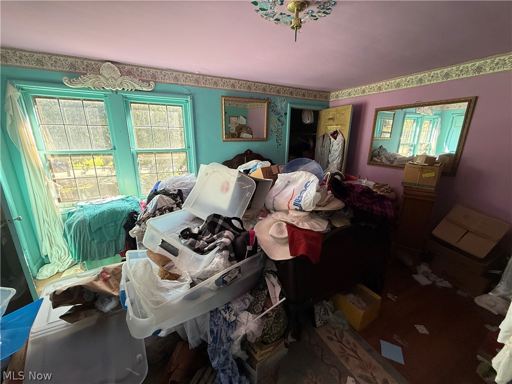 15705 Oakhill Road East Cleveland OH 44112