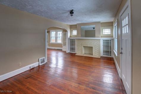 3605 Warren Road Cleveland OH 44111