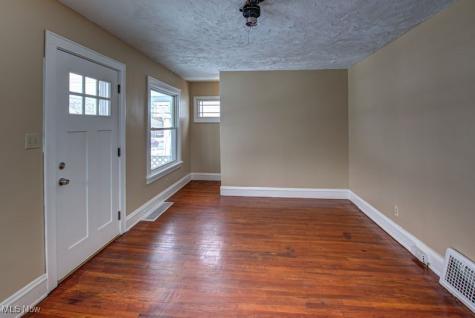 3605 Warren Road Cleveland OH 44111