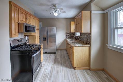3605 Warren Road Cleveland OH 44111