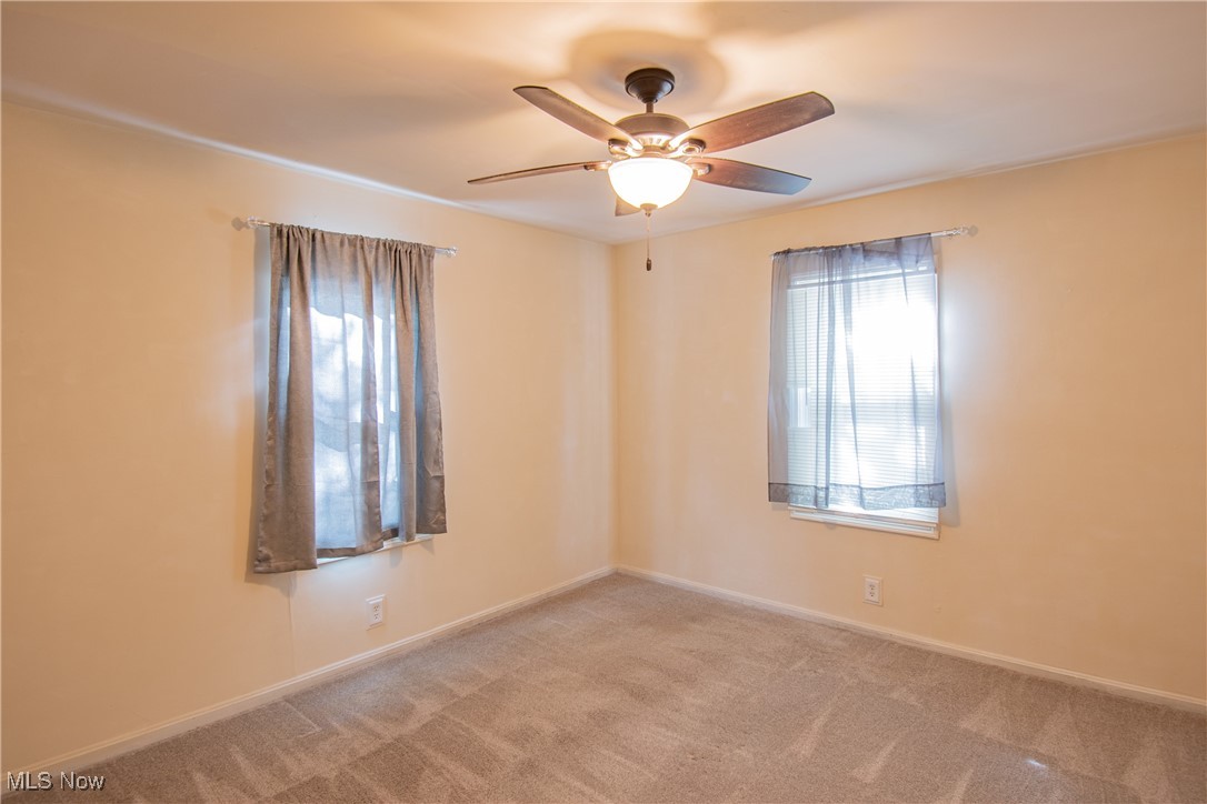 3539 Carper Avenue Akron OH 44312