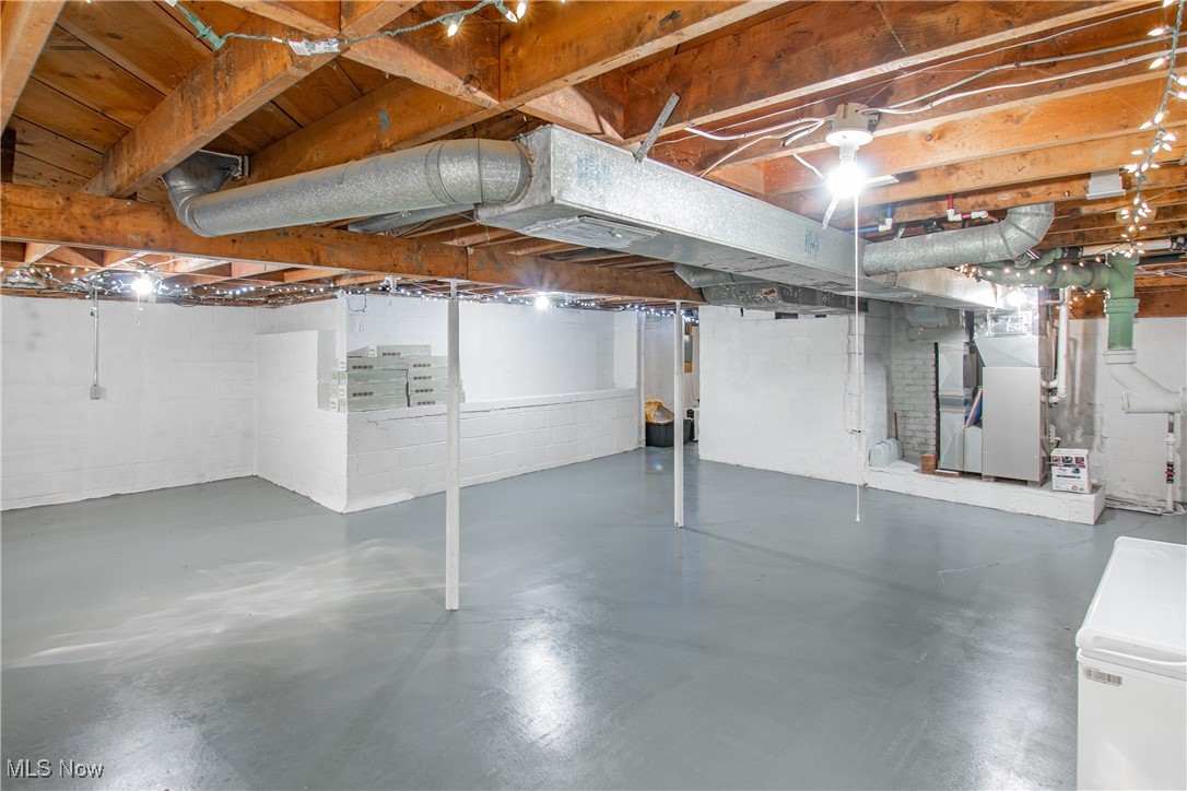 3539 Carper Avenue Akron OH 44312