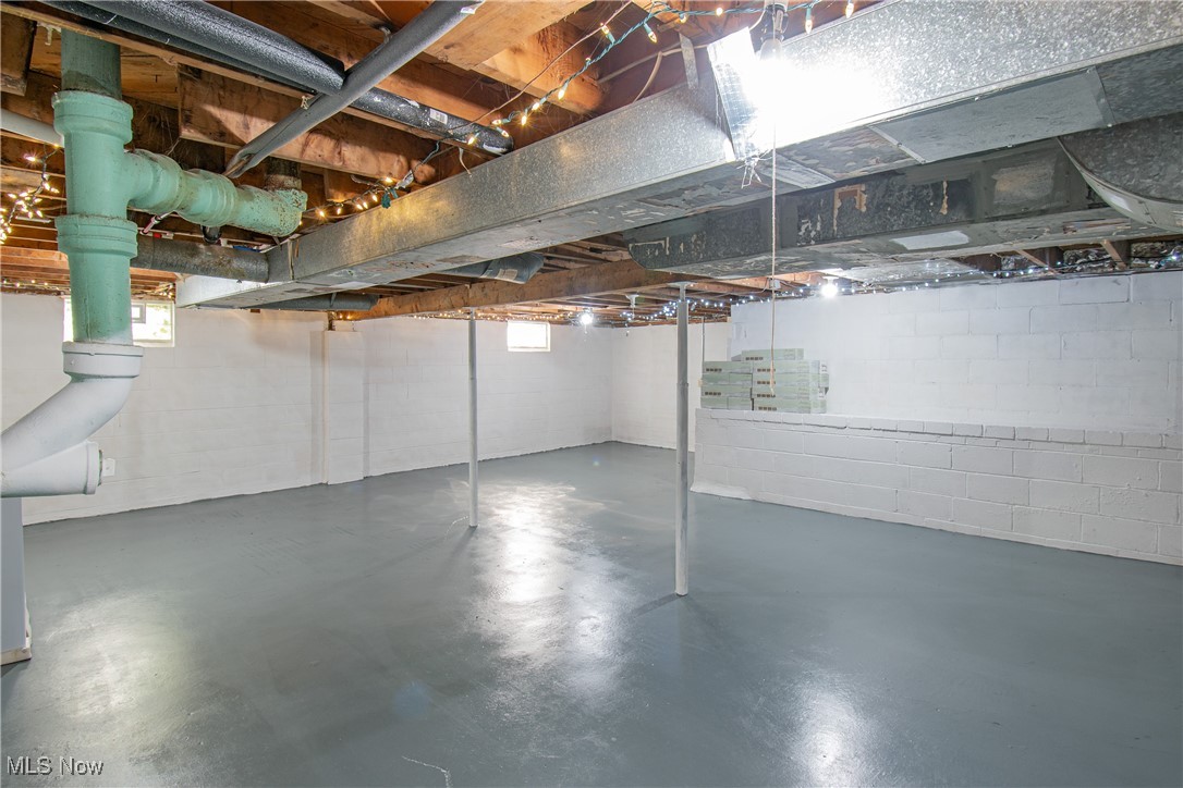 3539 Carper Avenue Akron OH 44312