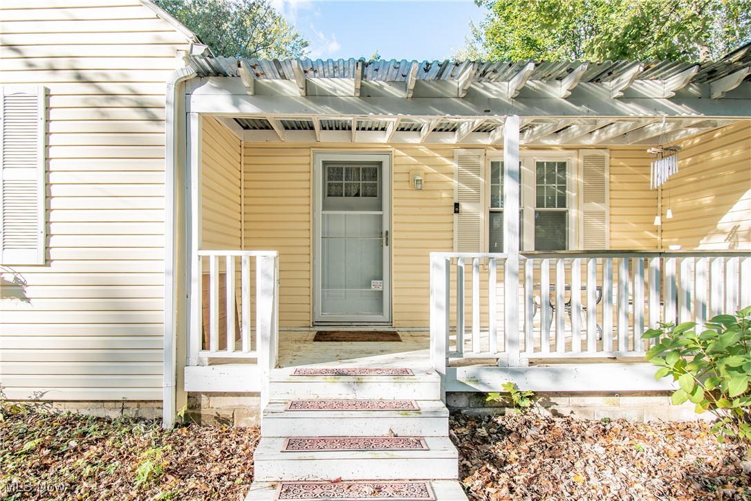 3539 Carper Avenue Akron OH 44312