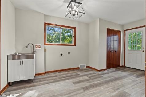 11121 Lafayette Drive NW Canal Fulton OH 44614