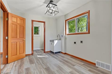 11121 Lafayette Drive NW Canal Fulton OH 44614