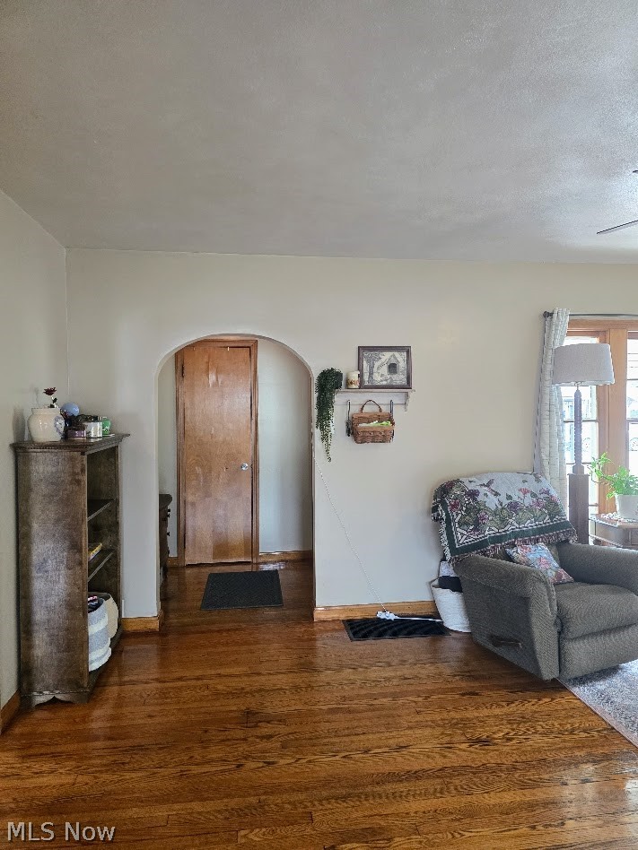 208 E Union Avenue West Lafayette OH 43845