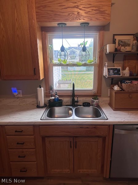 208 E Union Avenue West Lafayette OH 43845