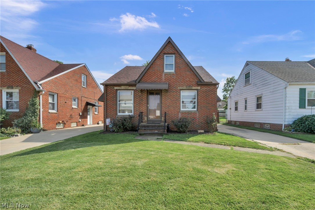 6311 Laverne Avenue Parma OH 44129