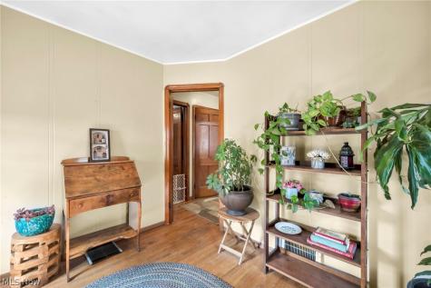 6311 Laverne Avenue Parma OH 44129