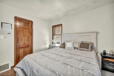 6311 Laverne Avenue Parma OH 44129