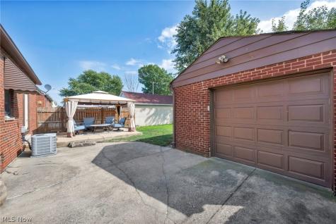 6311 Laverne Avenue Parma OH 44129