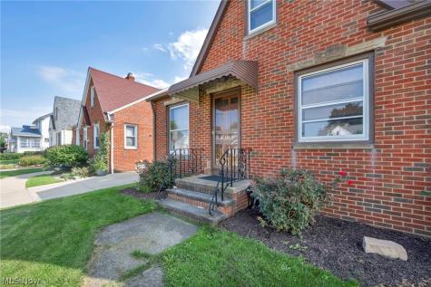 6311 Laverne Avenue Parma OH 44129