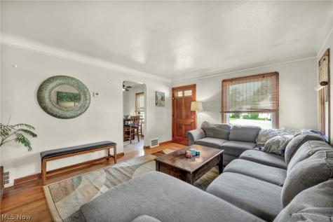 6311 Laverne Avenue Parma OH 44129