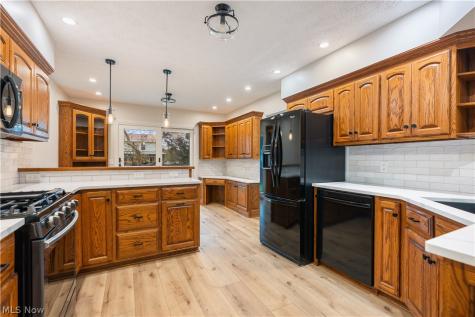 5944 University Heights Circle NW North Canton OH 44720