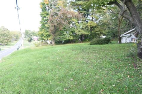 3222 Trump Avenue SE Canton OH 44707
