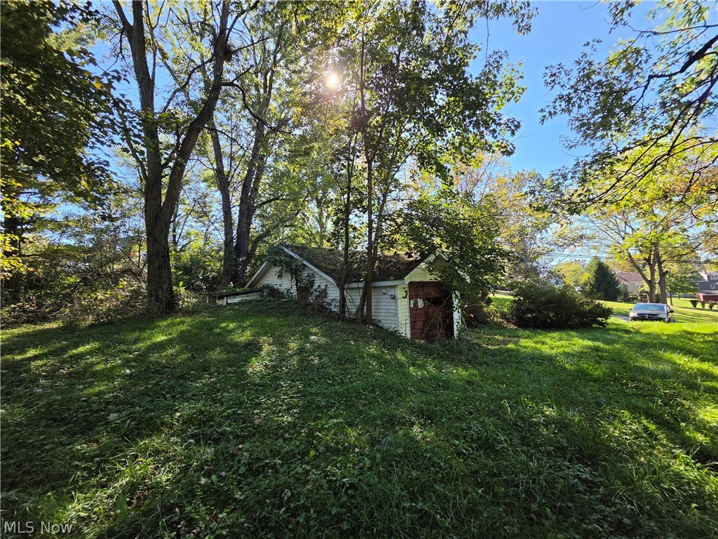 3222 Trump Avenue SE Canton OH 44707