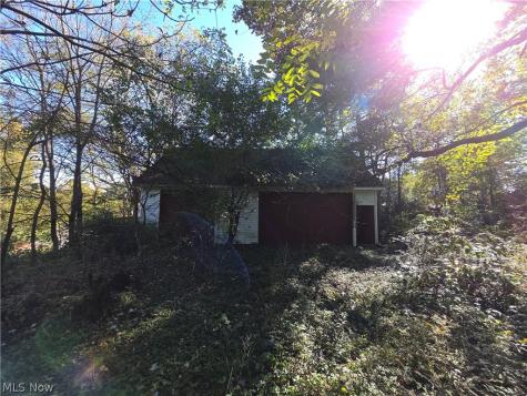 3222 Trump Avenue SE Canton OH 44707
