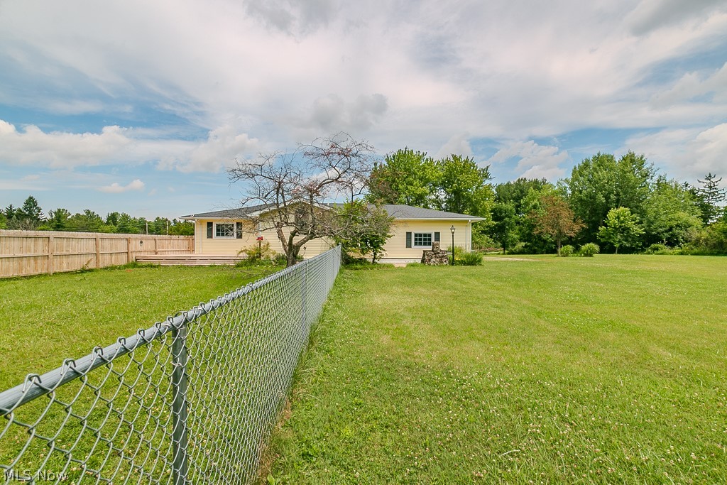 11725 Pekin Road Newbury OH 44065