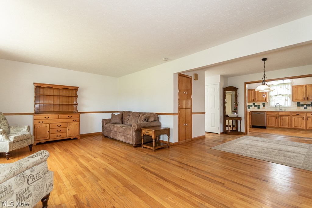 11725 Pekin Road Newbury OH 44065