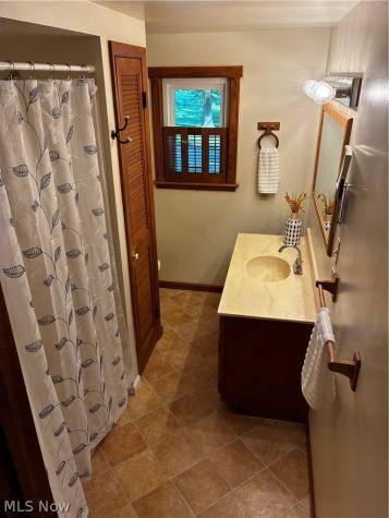 813-815 Washington Street Marietta OH 45750