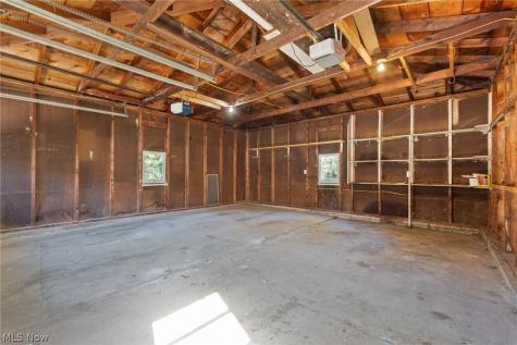 5675 Myers Road New Franklin OH 44319