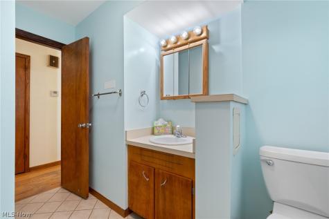 5675 Myers Road New Franklin OH 44319