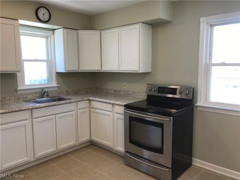 2710 Stanfield Drive Parma OH 44134