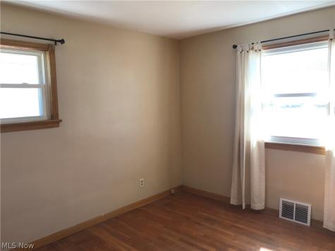 2710 Stanfield Drive Parma OH 44134