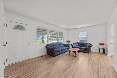 4147 Black River Circle Lorain OH 44055