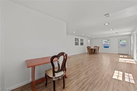 4147 Black River Circle Lorain OH 44055