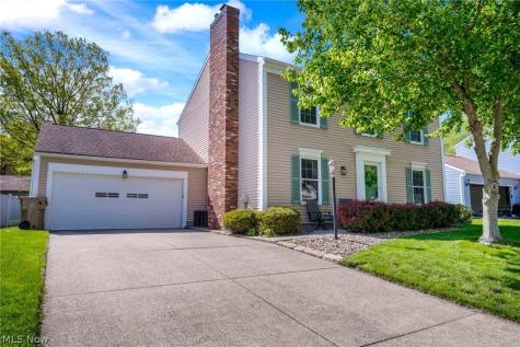 2338 Plymouth Lane Cuyahoga Falls OH 44221