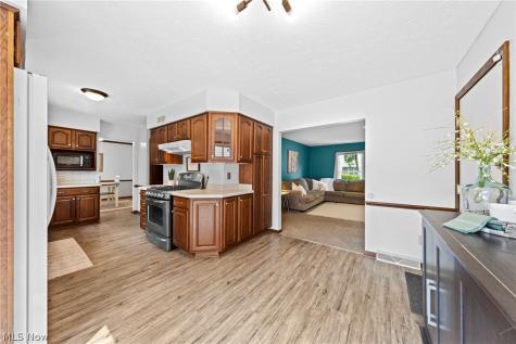 2338 Plymouth Lane Cuyahoga Falls OH 44221