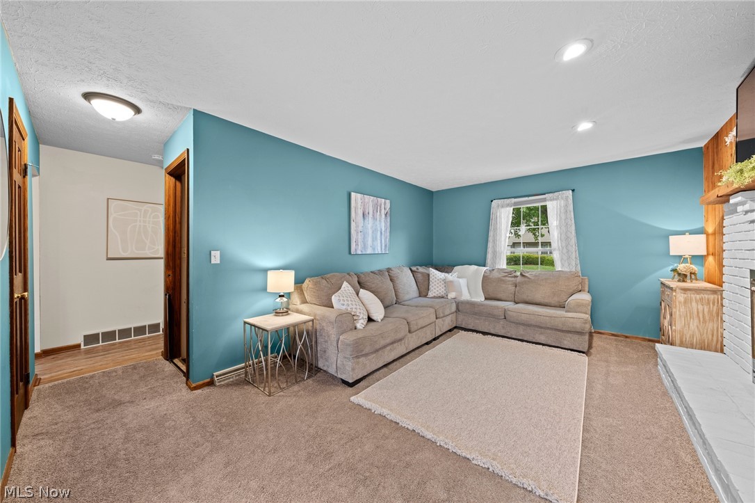 2338 Plymouth Lane Cuyahoga Falls OH 44221