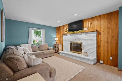 2338 Plymouth Lane Cuyahoga Falls OH 44221