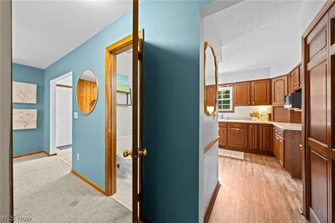 2338 Plymouth Lane Cuyahoga Falls OH 44221