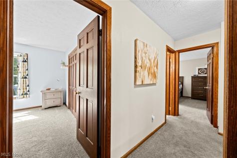 2338 Plymouth Lane Cuyahoga Falls OH 44221