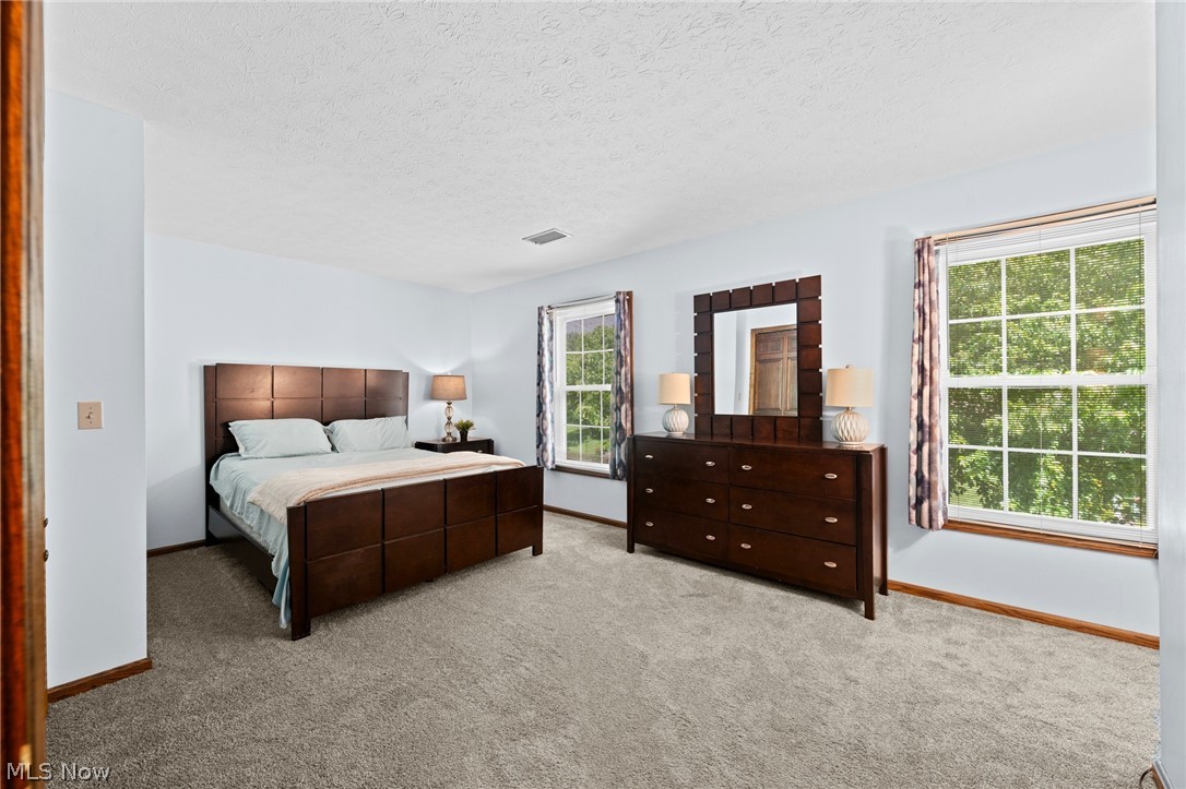 2338 Plymouth Lane Cuyahoga Falls OH 44221