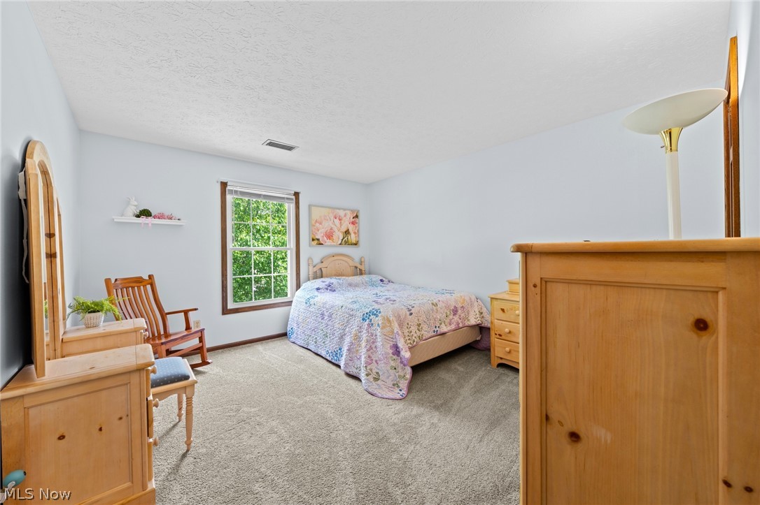 2338 Plymouth Lane Cuyahoga Falls OH 44221