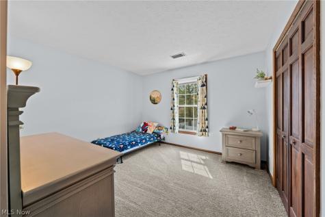 2338 Plymouth Lane Cuyahoga Falls OH 44221