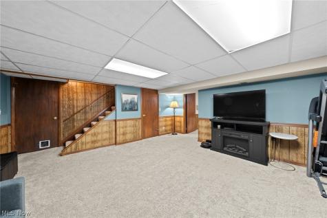 2338 Plymouth Lane Cuyahoga Falls OH 44221