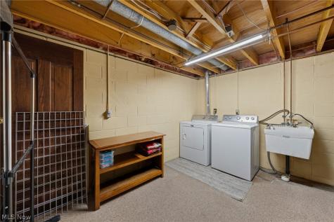2338 Plymouth Lane Cuyahoga Falls OH 44221