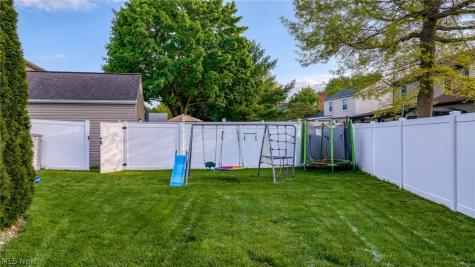2338 Plymouth Lane Cuyahoga Falls OH 44221