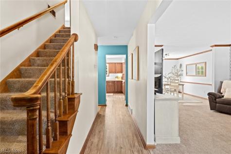 2338 Plymouth Lane Cuyahoga Falls OH 44221