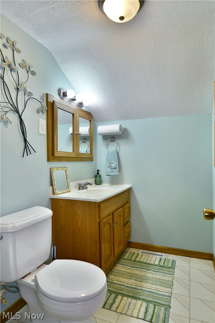 8450 State Route 193 Farmdale OH 44417