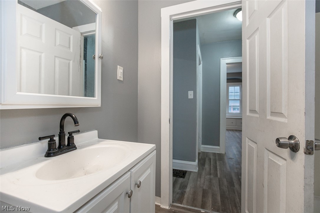 7915 Vineyard Avenue Cleveland OH 44105