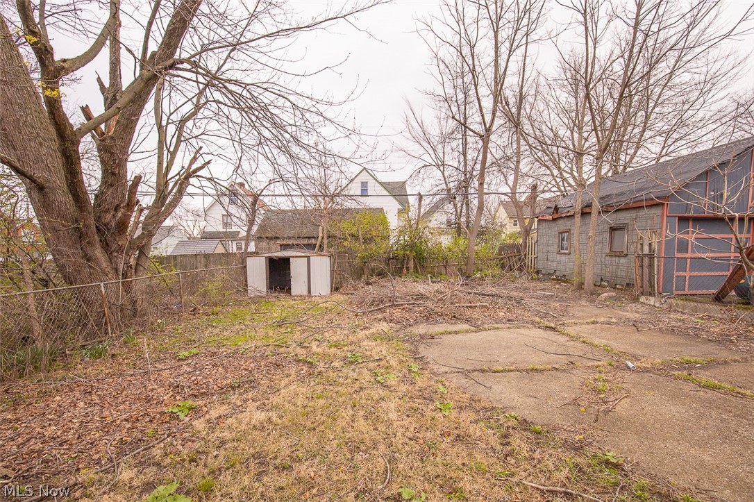 7915 Vineyard Avenue Cleveland OH 44105