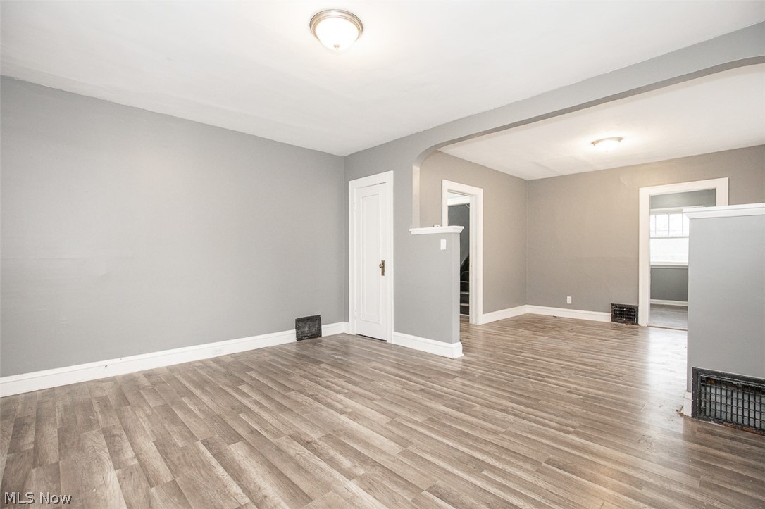 7915 Vineyard Avenue Cleveland OH 44105